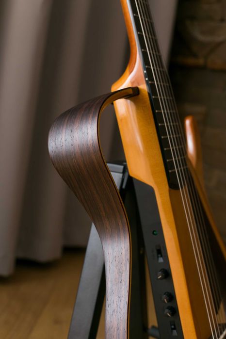 Класична сайлент-гітара Yamaha SLG120-NW, нейлонові струни