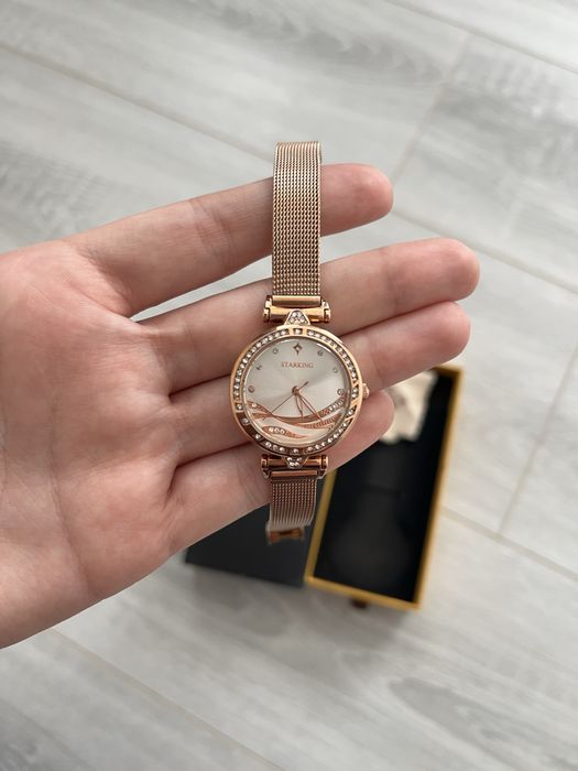 Годинник Starking