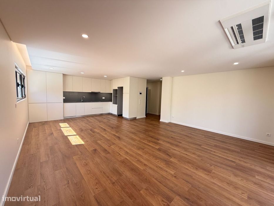 Apartamento T2 Novo para Arrendamento em Guimarães