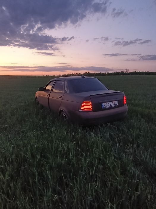 Продам чорну матову пріору2