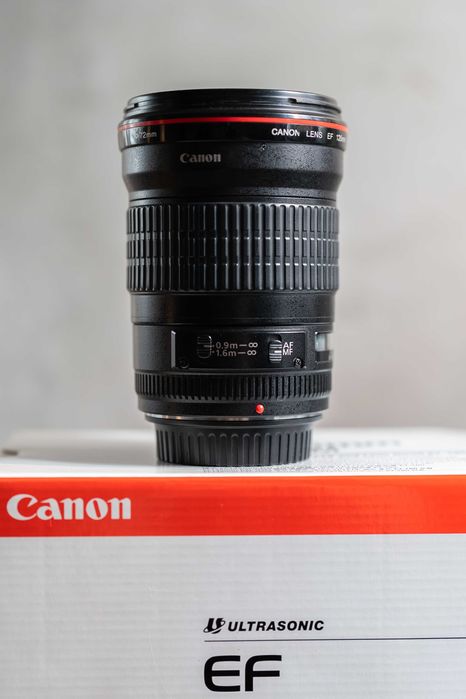 Об'єктив Canon 135/2