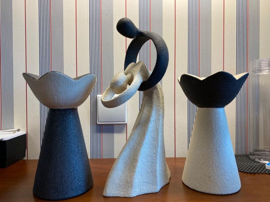 Conjunto feito à mão com dois suportes de vela e peça decorativa