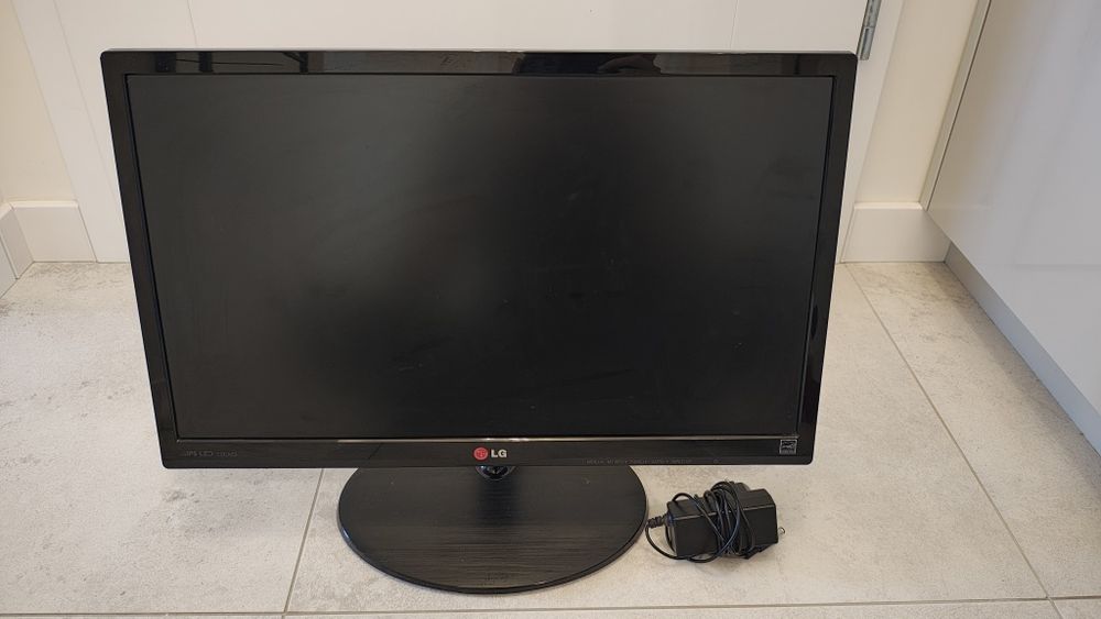 Monitor LG Flatron 22EA53VQ-P