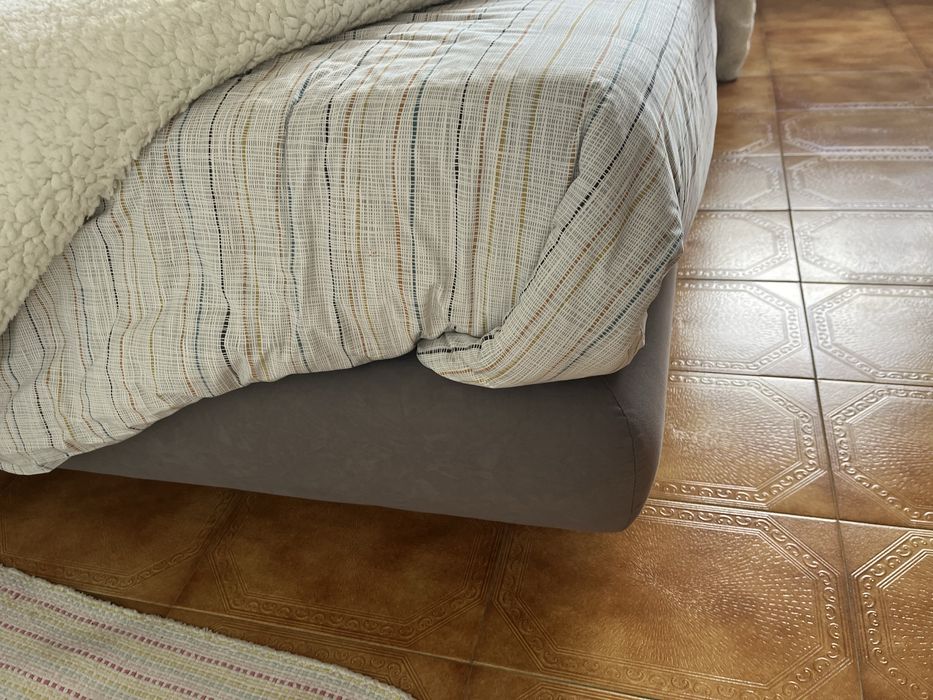 Cama de casal com colchao