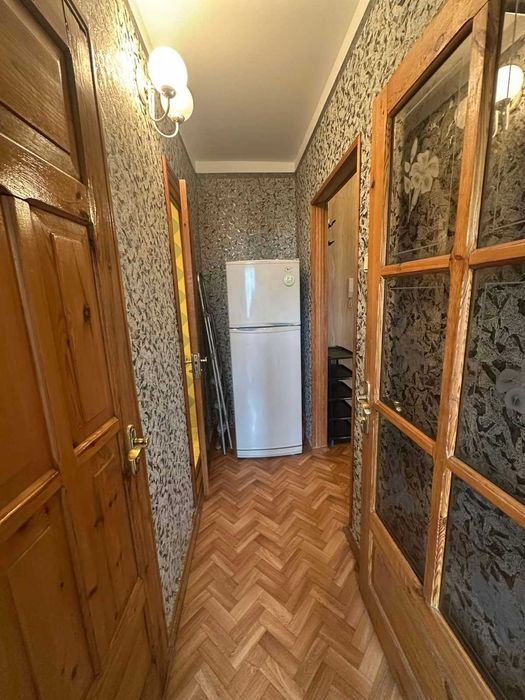 Продам 2 ком. квартиру пр. Добровольского