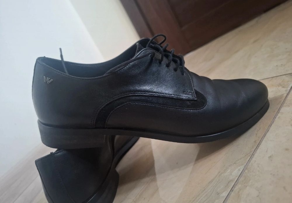 Czarne skórzane półbuty oxfordki Wojas 36