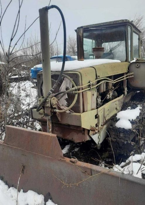 Трактор ДТ-75 з новою гусіння