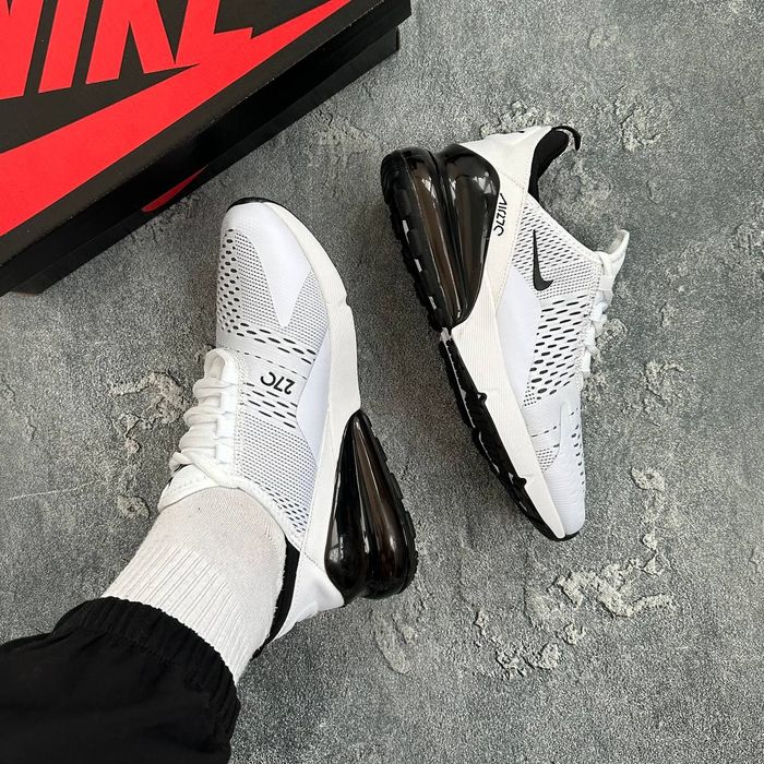 Nike Air Max 270 white/black всього за 1999грн Найк
