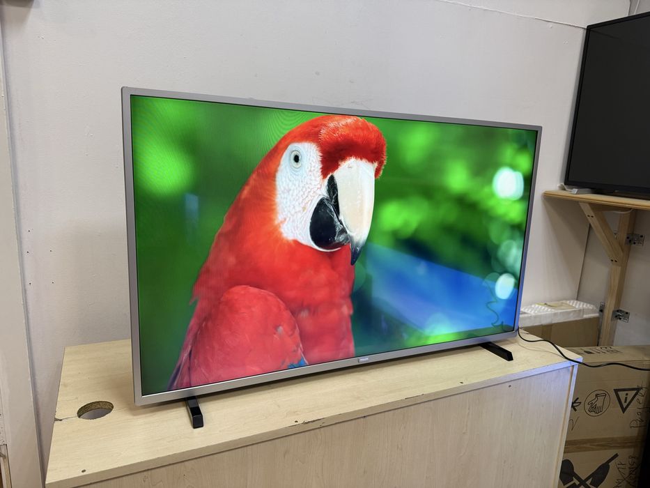 Телевізор philips 43 дюйми ,smart TV,,стан гарний