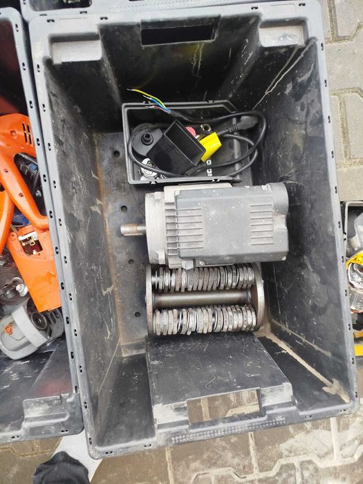 Części do różnych maszyn - Husqvarna , Bosch , Dewalt + Silniki