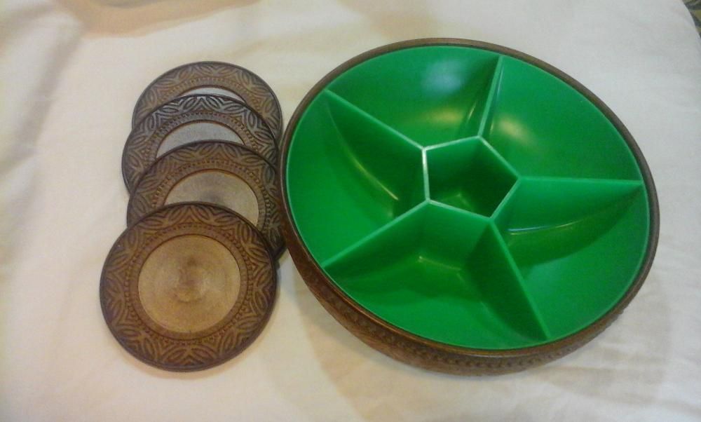 Lindo Prato para acepipes + 4 bases para copos