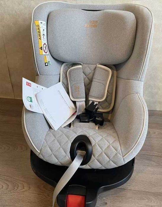 Авто-Кресло Britax Romer Dualfix M i-size Nordic Grey от 0 до 4х лет