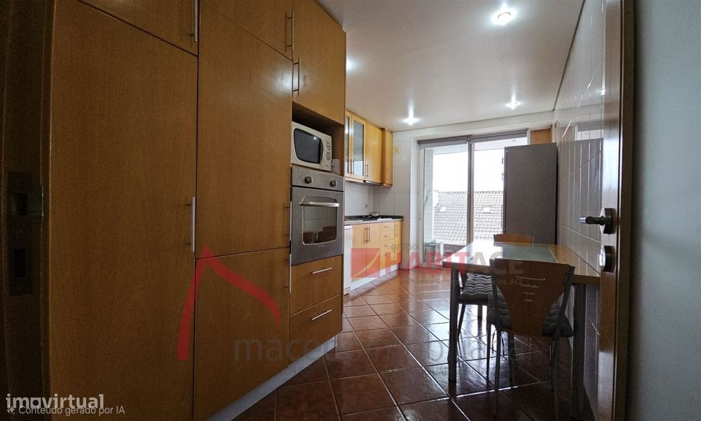 Apartamento T3 com 2 frentes e varandas em Ferreiros – Braga  O Seu Ap