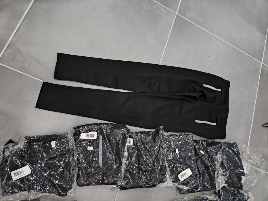 Conjunto de 15 Leggins pretos e azuis tamanho S novos