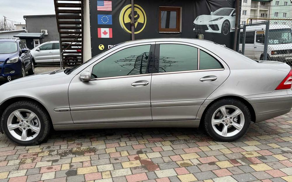 Mercedes-Benz C 200 2003