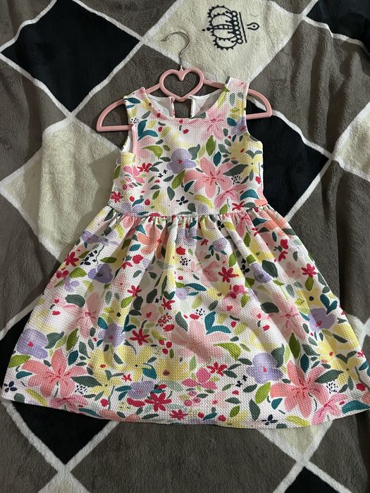 Сукня нарядна для дівчинки