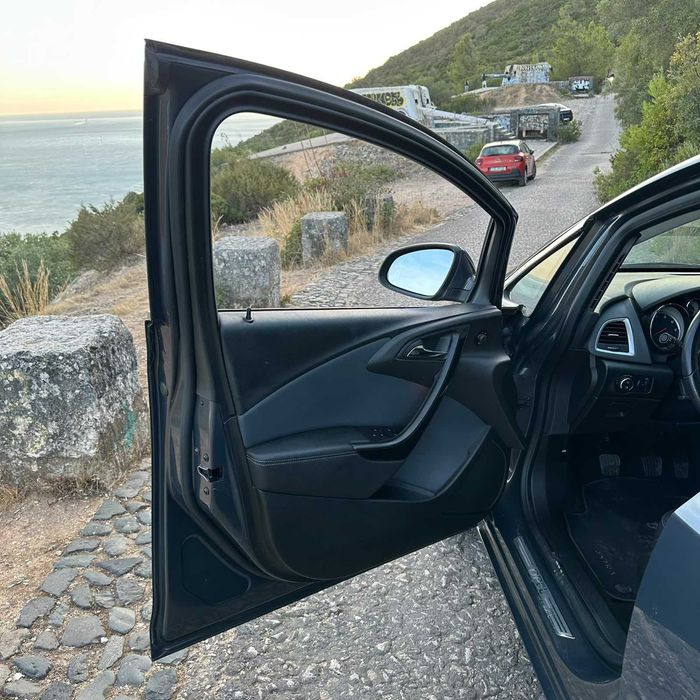 Opel Astra Sports tourer 136cv — photo 5