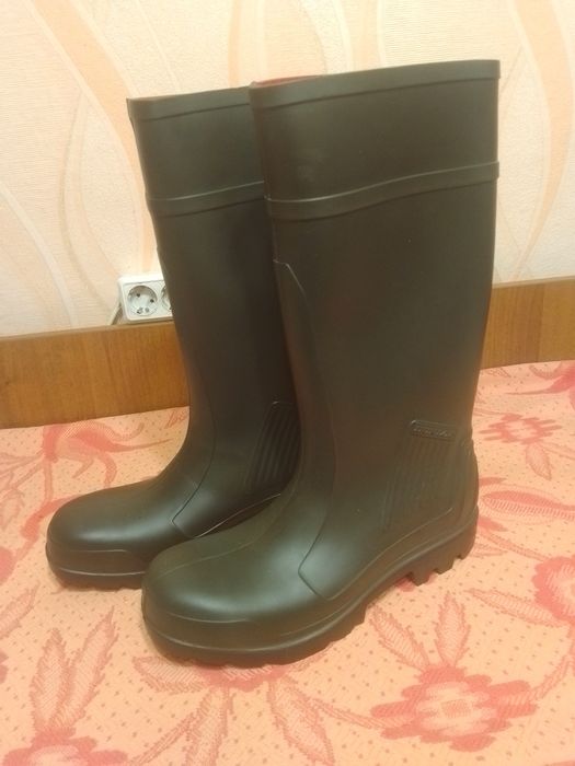 Продам чоловічі гумові чоботи преміум класу. Фірми DUNLOP.