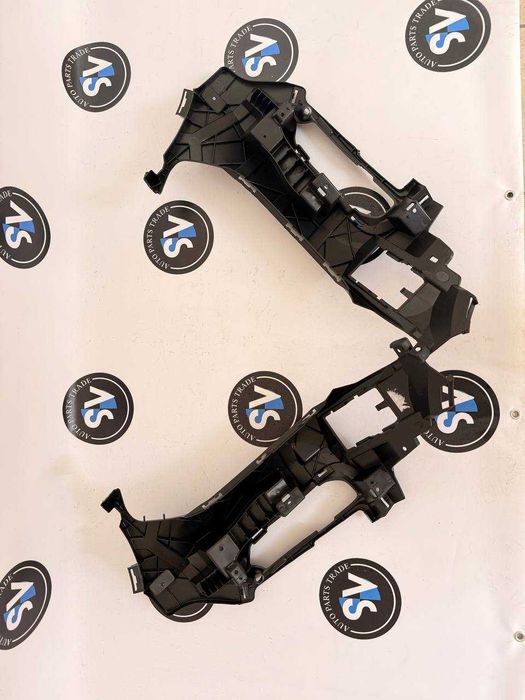 Кріплення туманки М пакет BMW X3 G01 X4 G02 51118064595 кронштейн лівий переднього бампера правий 51118064596