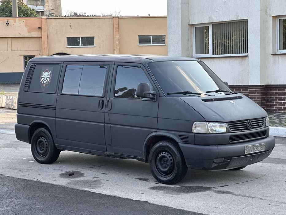 Volkswagen T4 в отличном состоянии.