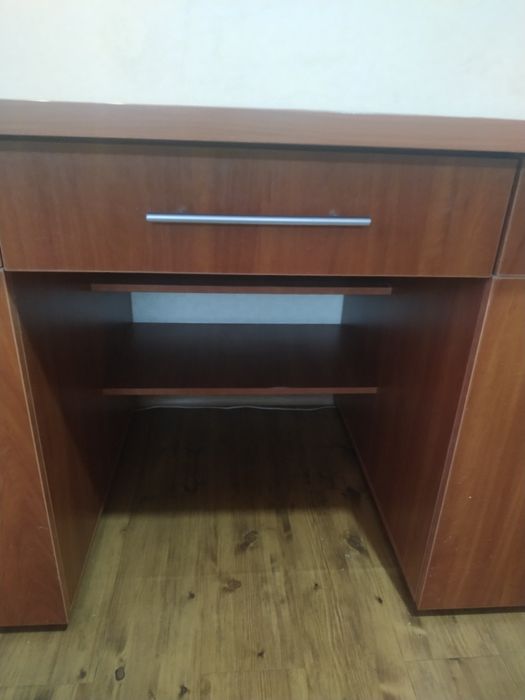 Продам комод ,массивный