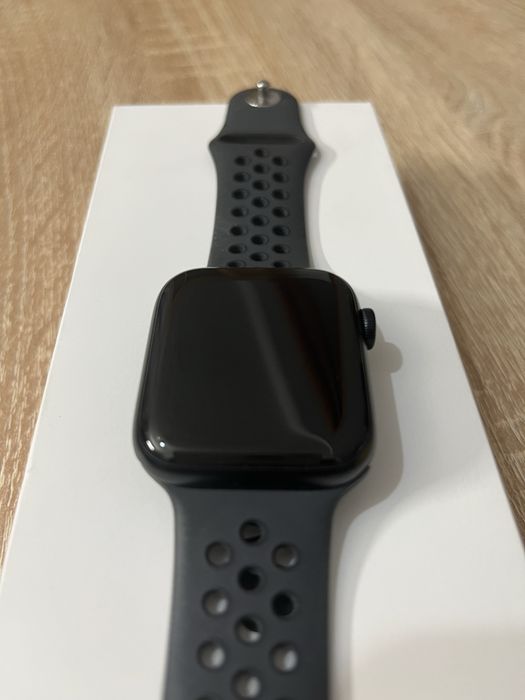 Apple Watch SE 3 GPS 44mm Midnight Aluminium Case with Midnight