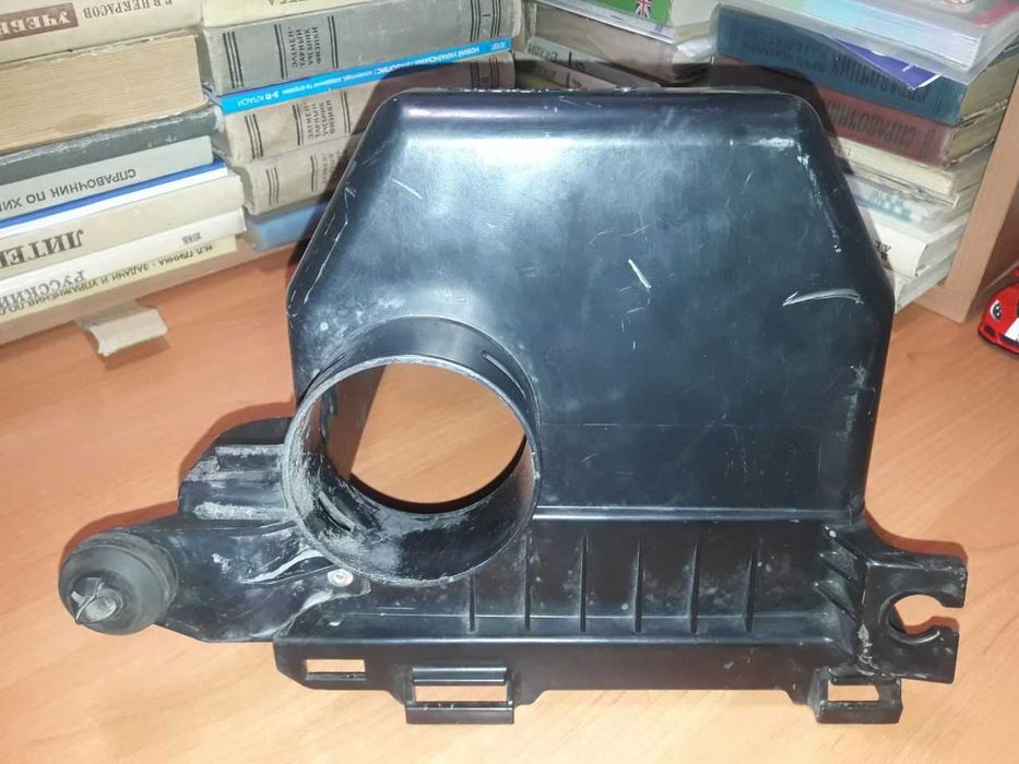 Нижняя часть корпуса воздушного фильтра Legasy/Outback B14