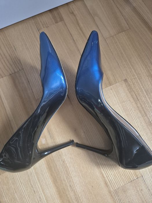 Buty na obcasie niebiesko granatowe rozmiar 39