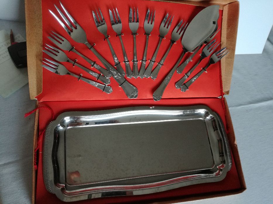 Torteira de Inox+ 14 Talheres