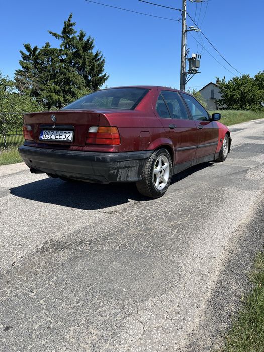 Bmw e36 sedan 1.6