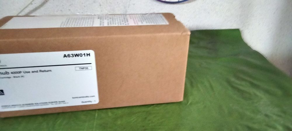 Vendo toner Konica Minolta 4000P