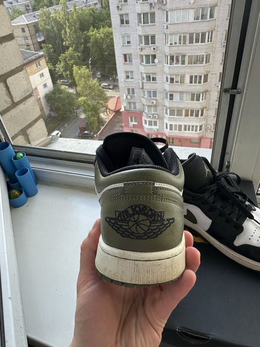 Nike Air Jordan 1 Low White/Olive 553558-092 размер 42.5