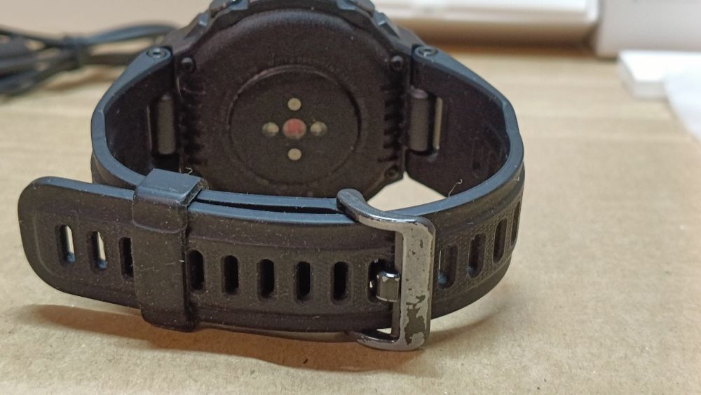 Smartwatch amazfit t rex uszkodzony