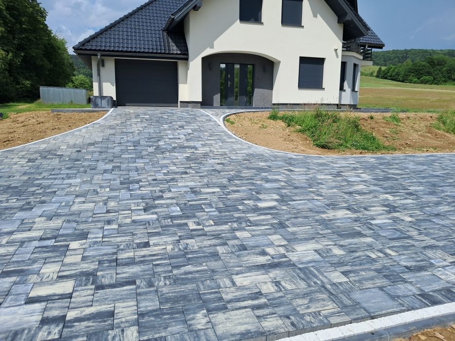 Układanie  kostki  brukowej Brukarstwo