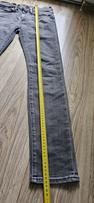 Levis spodnie dżinsowe męskie rozmiar W31 L32 wymiary na zdjęciach