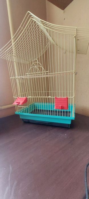 Клетка для попугаев средняя