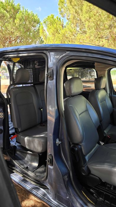 Peugeot Partner 5 lugares versão  longa