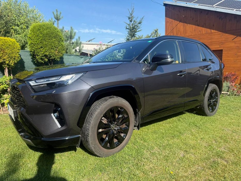Toyota RAV4 Sprzedam Toyote RAV4 hybrid AWDi Selection 2022 rok