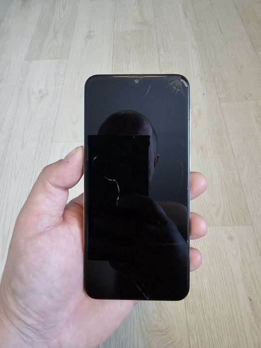 Продам смартфон Samsung Galaxy A30s