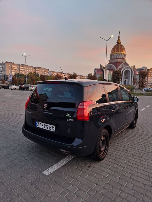 Продам Peugoet 5008