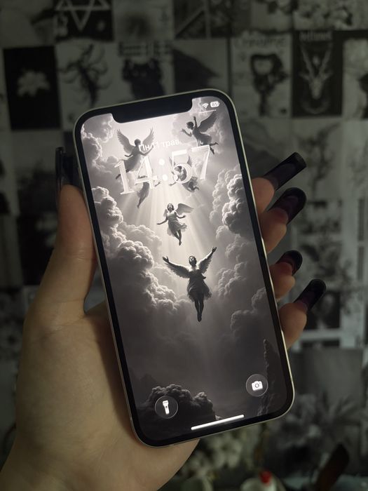 Продам IPhone 12 на 128гб