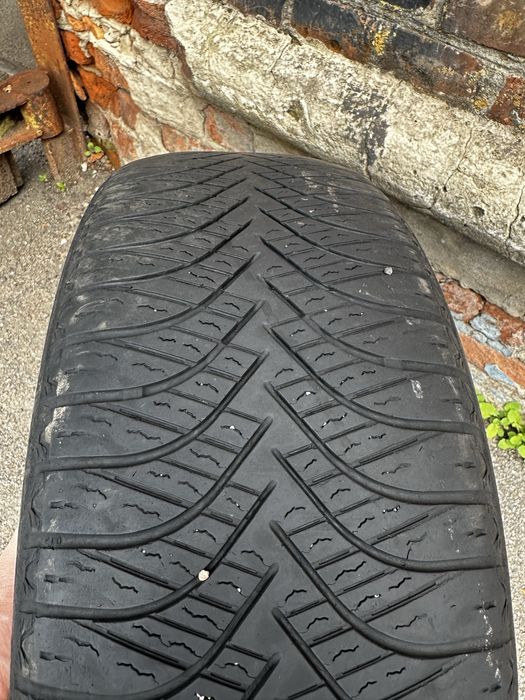 2 пары резины R17 Bridgestone и WestLake