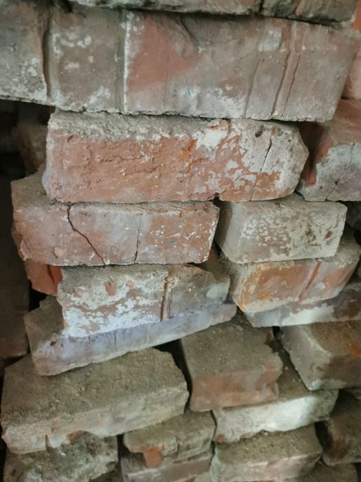 Cegła z rozbiórki