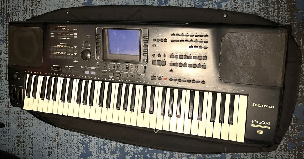 Keyboard Technics KN2000