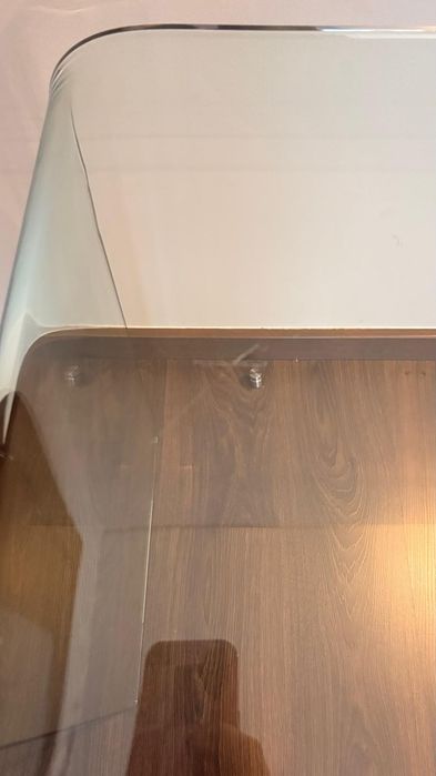 Curved Consola Vidro Temperado - AREA STORE