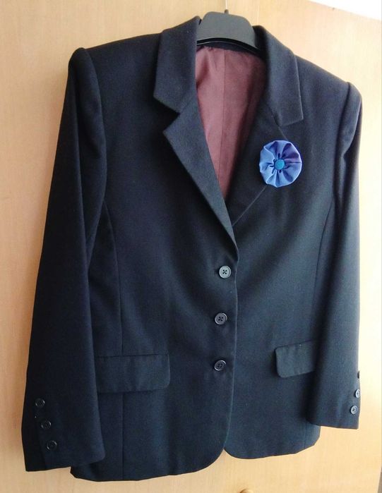 Fato académico preto senhora