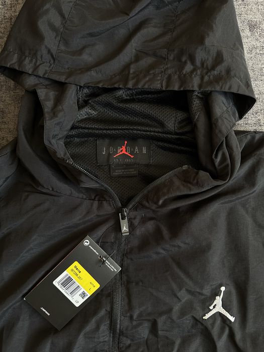 Нейлонова вітровка Jordan