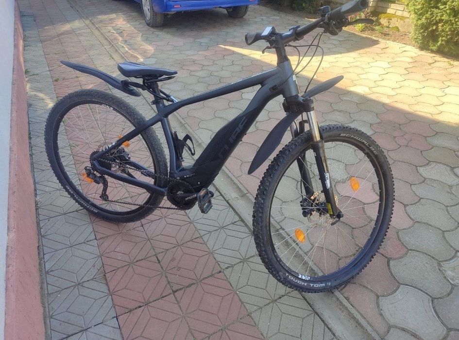 Cube acid hybryd one 400 (електровелосипед)