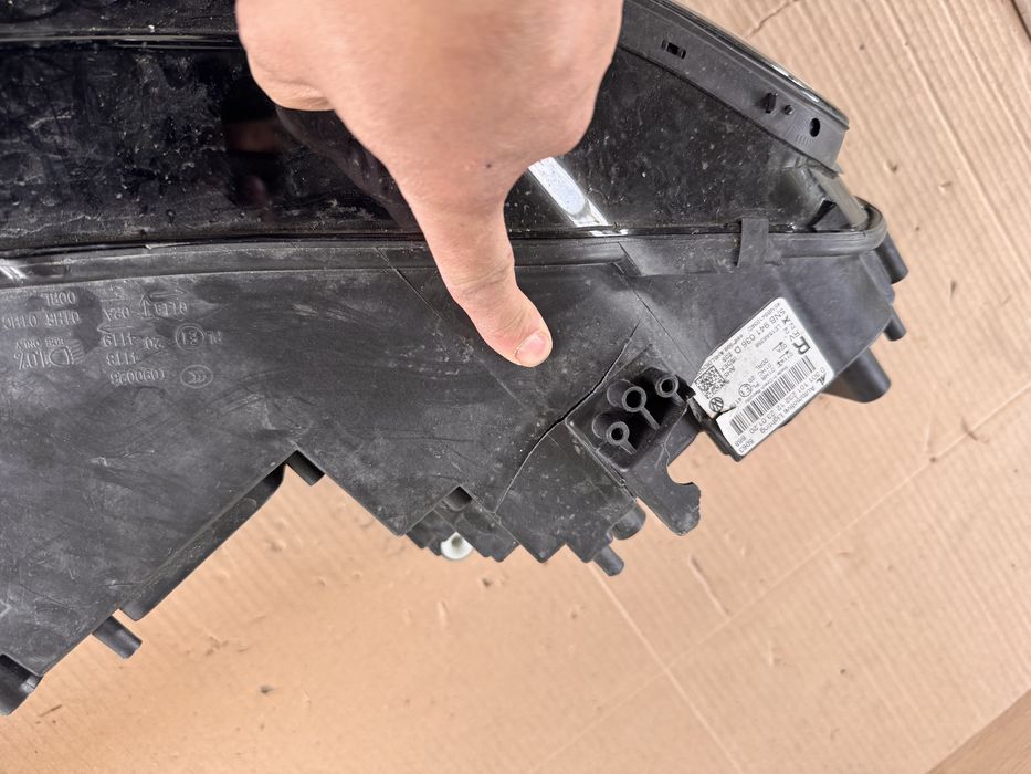 Фара  VW Tiguan 2