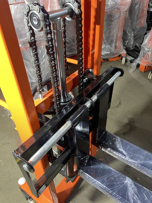 Штабелер Рокла 2000 кг